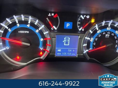 Used 2017 Toyota 4Runner Limited w/ Four Season Floor Mat Package AWD/4WD image 2