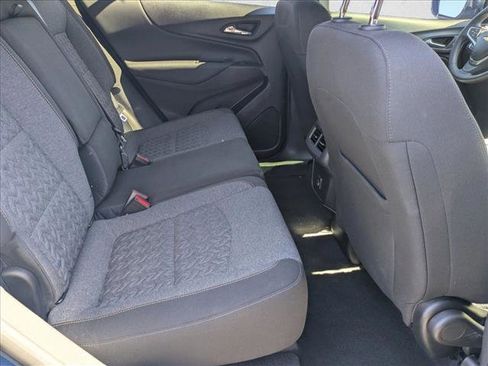 Used 2024 Chevrolet Equinox LT FWD image 18