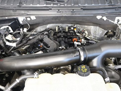 Used 2025 Ford Expedition Max Active AWD/4WD image 21