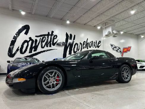 Used 2001 Chevrolet Corvette Z06 w/ Memory Pkg RWD image 23