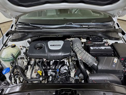 Used 2018 Hyundai Elantra Sport w/ Cargo Package image 26