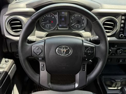 Used 2020 Toyota Tacoma TRD Off-Road AWD/4WD image 13