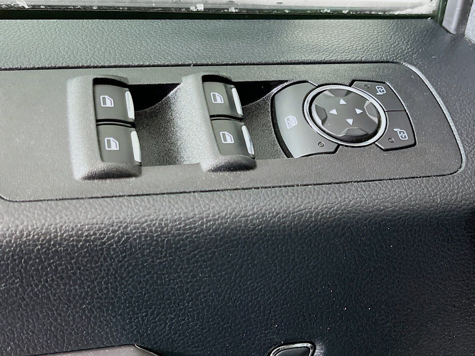Used 2019 Ford F150 XLT w/ Equipment Group 302A Luxury AWD/4WD image 24