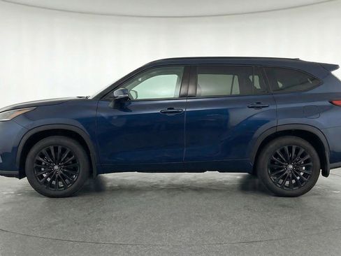 Used 2025 Toyota Highlander XSE image 5