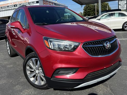 Used 2019 Buick Encore Preferred FWD image 1
