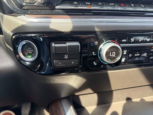 Certified 2023 GMC Sierra 1500 SLT w/ SLT Premium Plus Package image 28