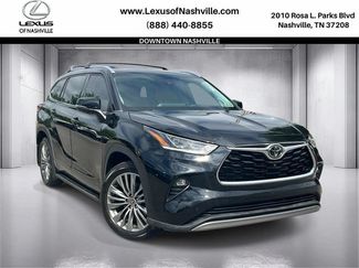 Used 2022 Toyota Highlander Platinum AWD/4WD video 1