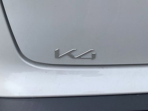 New 2025 Kia K4 LX image 27