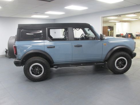 Used 2023 Ford Bronco Badlands w/ Sasquatch Package image 4