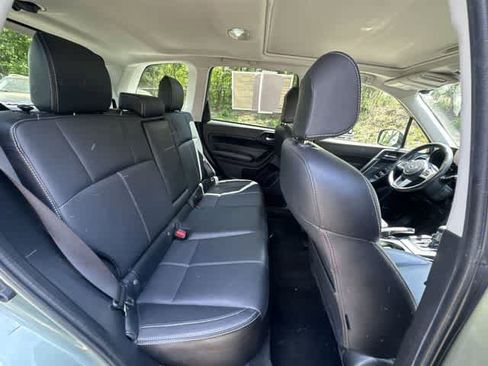 Used 2018 Subaru Forester 2.5i Touring w/ Popular Package #3B AWD/4WD image 22
