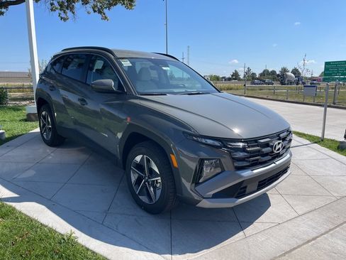 Used 2026 Hyundai Tucson SEL Plus AWD/4WD image 2