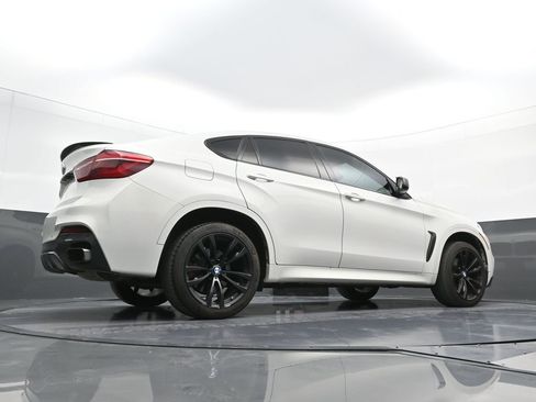 Used 2017 BMW X6 xDrive50i AWD/4WD image 28