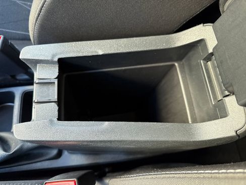 Used 2020 Ford EcoSport SE w/ SE Convenience Package image 26