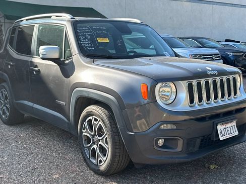 Used 2018 Jeep Renegade Limited w/ UConnect 8.4 Nav Group FWD image 2