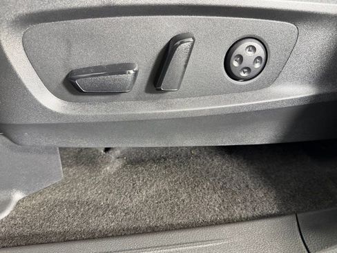 Used 2025 INFINITI QX60 Pure image 23