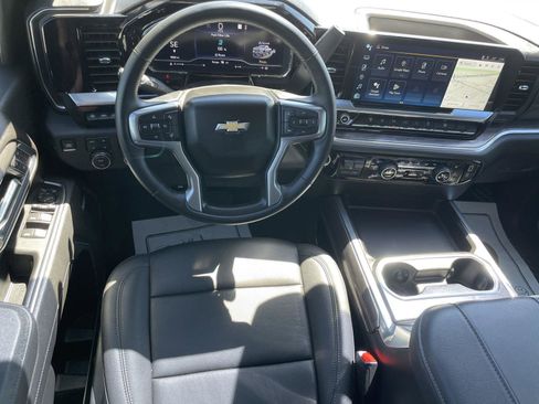 Used 2025 Chevrolet Silverado 3500 LTZ w/ LTZ Texas Edition image 19