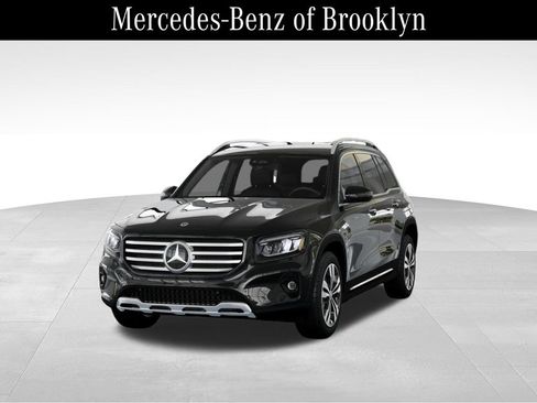 Used 2025 Mercedes-Benz GLB 250 4MATIC image 41