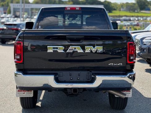 Used 2025 RAM 2500 Tradesman AWD/4WD image 3