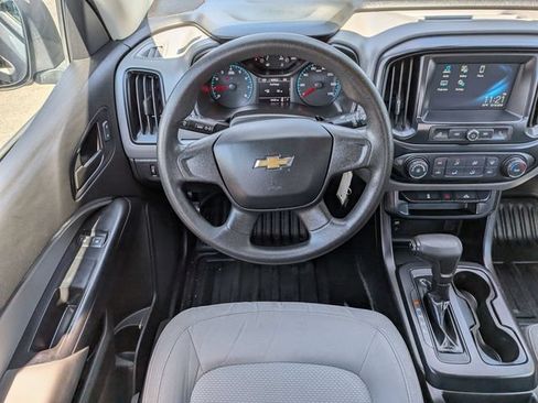 Used 2018 Chevrolet Colorado W/T RWD image 13