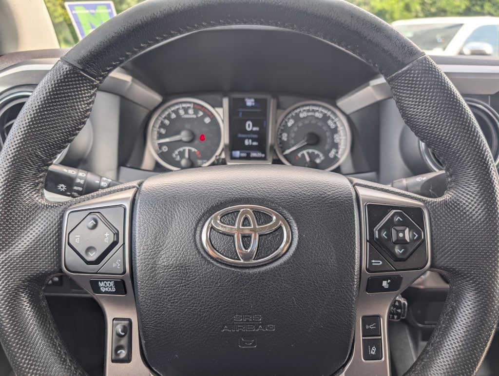 Certified 2023 Toyota Tacoma SR5 AWD/4WD image 23