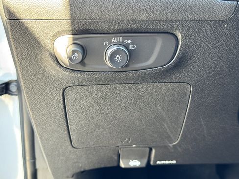 Certified 2026 Buick Encore GX Preferred w/ Comfort Package FWD image 27