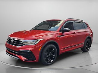 Certified 2024 Volkswagen Tiguan SE R-Line FWD video 1