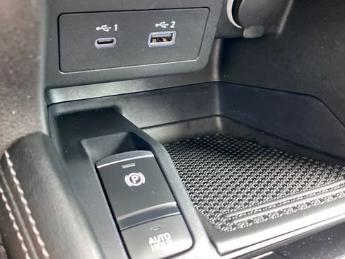 Used 2024 Nissan Kicks SV FWD image 18