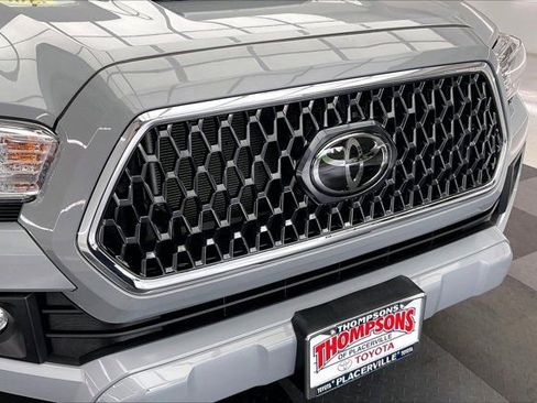 Used 2019 Toyota Tacoma TRD Sport image 31