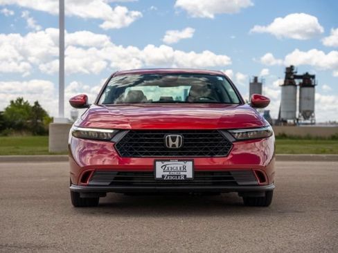Used 2024 Honda Accord EX image 2