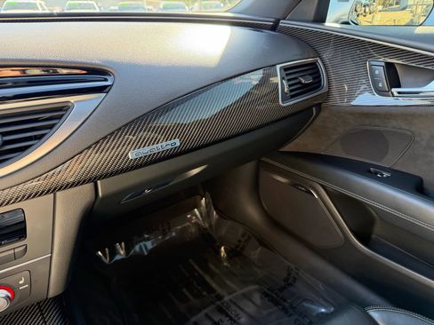 Used 2016 Audi RS 7 Prestige w/ RS 7 Dynamic Package image 34