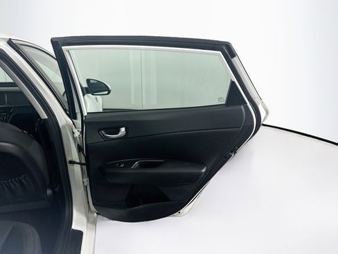 Used 2018 Kia Optima LX FWD image 29