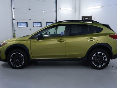 Used 2023 Subaru Crosstrek 2.0i image 4