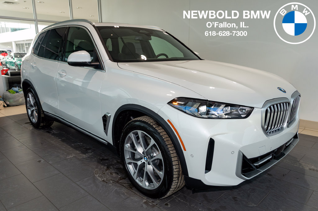 Used 2026 BMW X5 xDrive50e w/ Premium Package AWD/4WD image 1