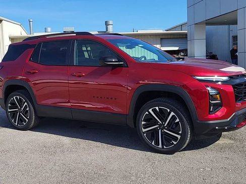 New 2026 Chevrolet Equinox RS w/ LPO, Floor Liner Package image 9