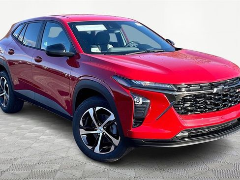 New 2026 Chevrolet Trax RS w/ Driver Confidence Package image 2