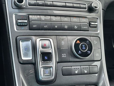 Used 2023 Hyundai Santa Fe SEL image 23