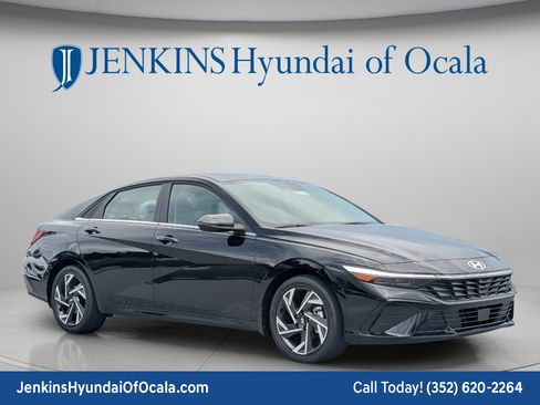 New 2026 Hyundai Elantra Limited FWD image 11