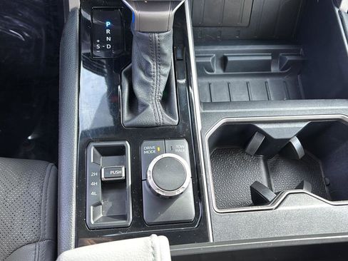 Used 2024 Toyota Tundra Limited image 30