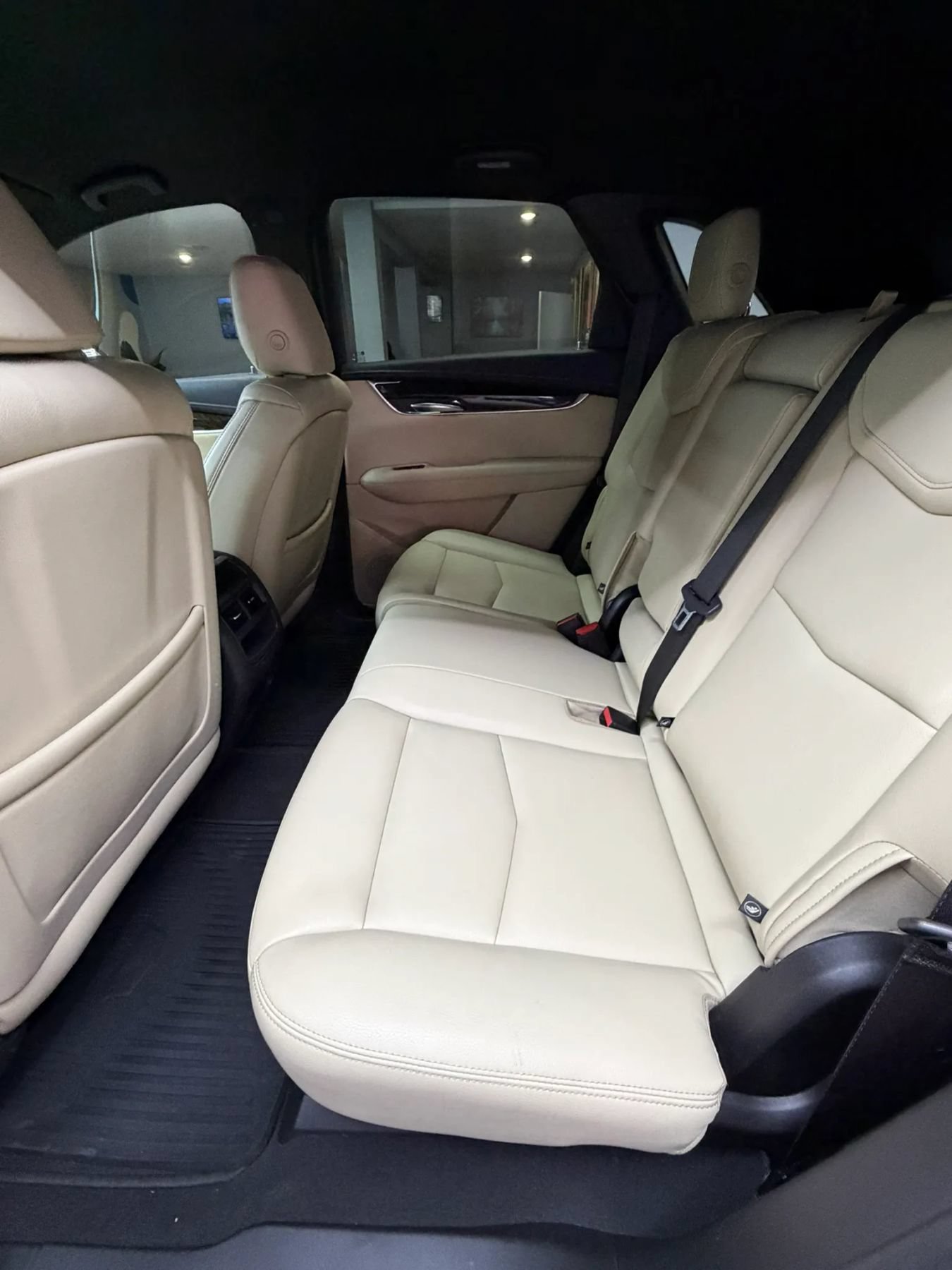 Used 2019 Cadillac XT5 FWD image 27