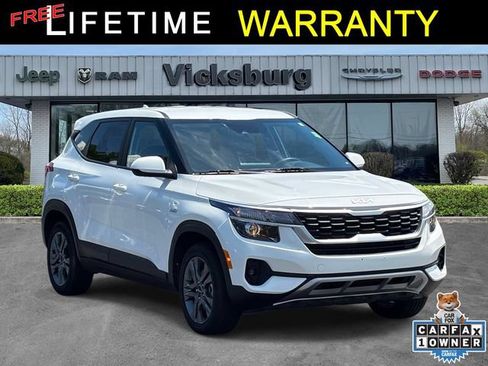 Used 2023 Kia Seltos LX AWD/4WD image 1