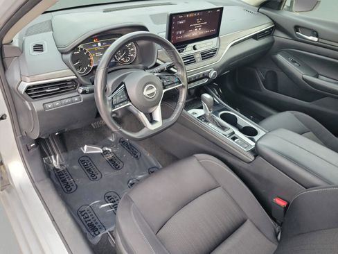 Certified 2024 Nissan Altima 2.5 SV w/ SV Premium Package image 21
