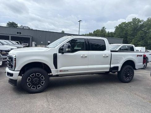 New 2026 Ford F250 Platinum AWD/4WD image 4