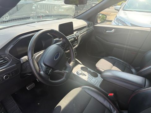 Used 2024 Ford Escape ST-Line AWD/4WD image 5