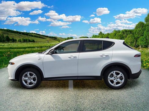 New 2025 Dodge Hornet GT w/ Tech Pack AWD/4WD image 3