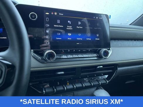 Used 2024 Chevrolet Colorado ZR2 w/ Technology Package image 14