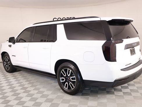 Used 2023 GMC Yukon XL AT4 w/ AT4 Premium Plus Package AWD/4WD image 24