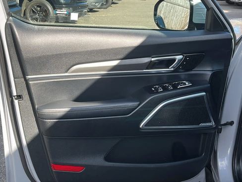 Used 2023 Kia Telluride SX X-Line image 10