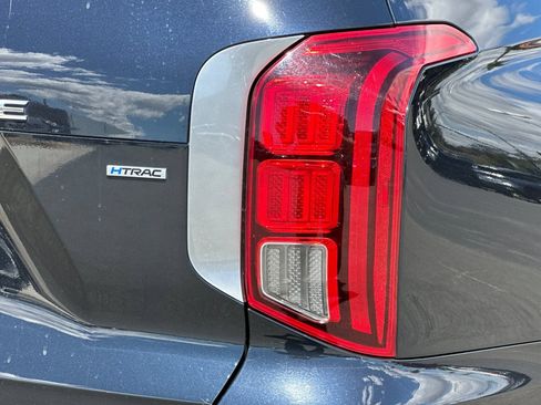 Used 2022 Hyundai Palisade Limited AWD/4WD image 28
