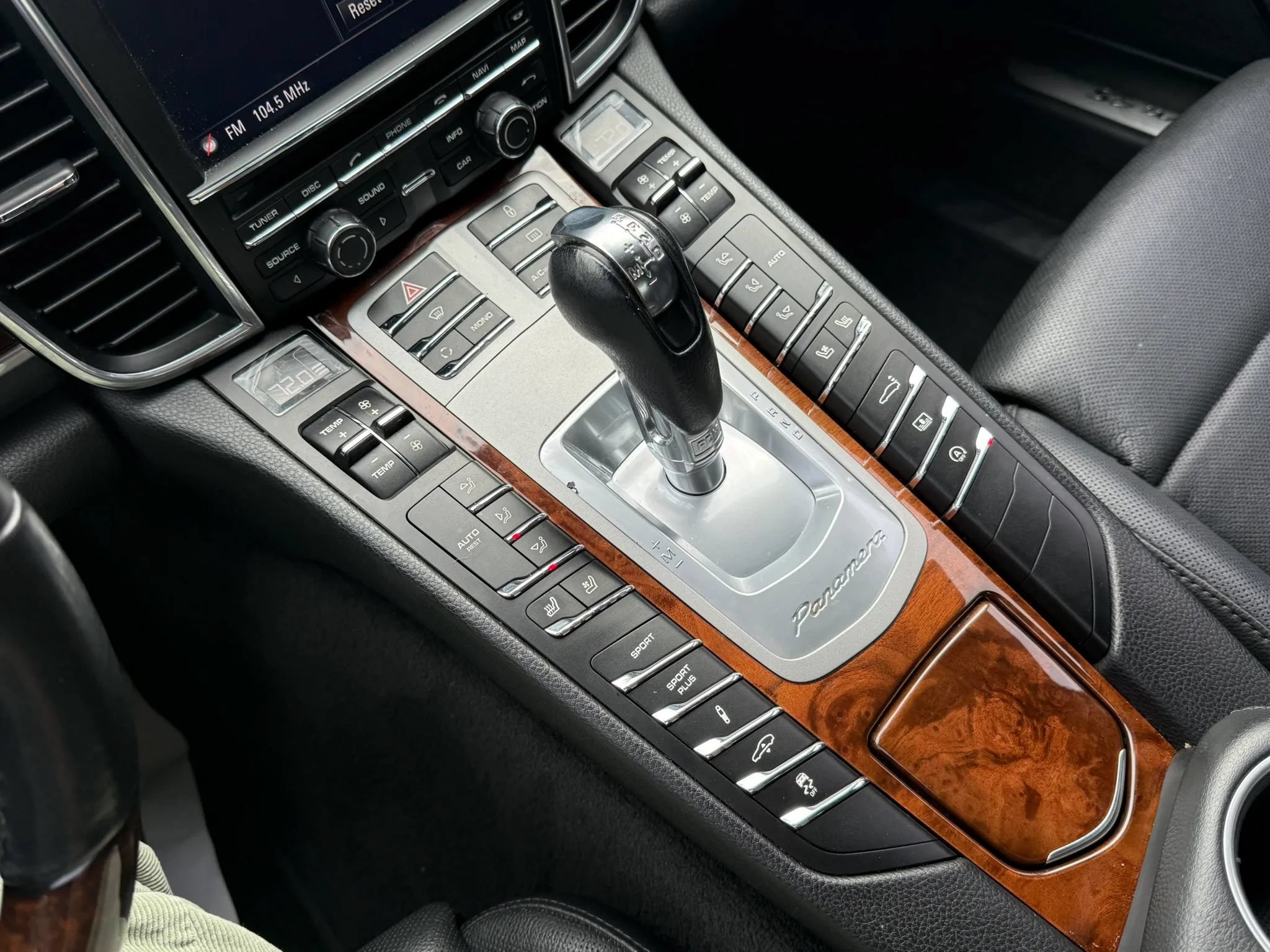 Used 2012 Porsche Panamera image 14