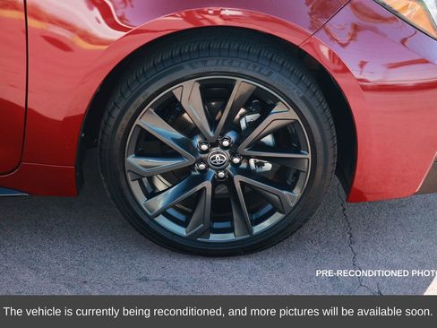 Used 2025 Toyota Corolla SE image 8